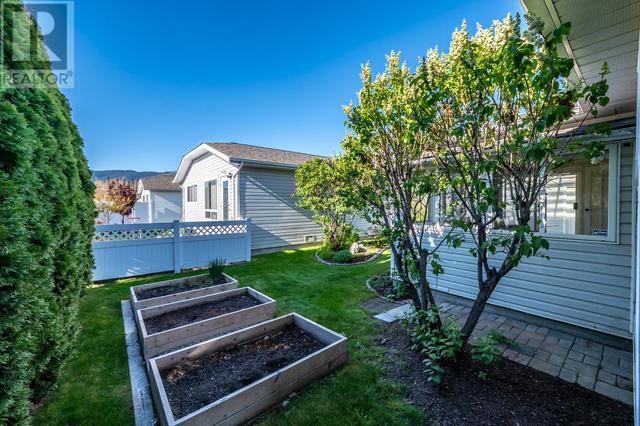 115 Heron Drive, House detached with 2 bedrooms, 2 bathrooms and 2 parking in Penticton 1 BC | Image 7