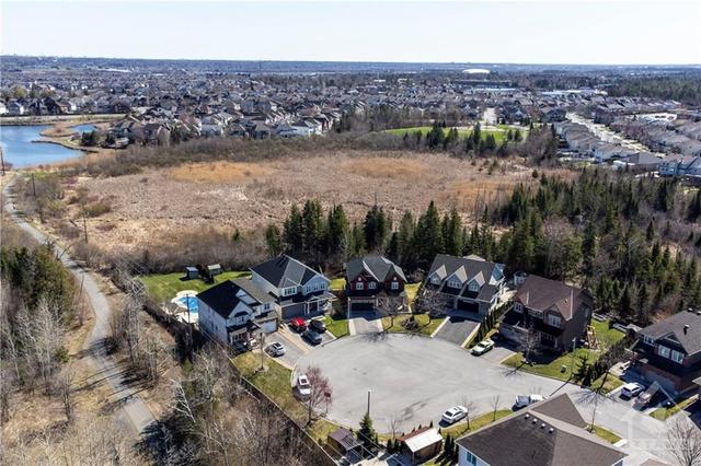 719 Eagle Crest Heights, House detached with 4 bedrooms, 4 bathrooms and 6 parking in Ottawa ON | Image 30