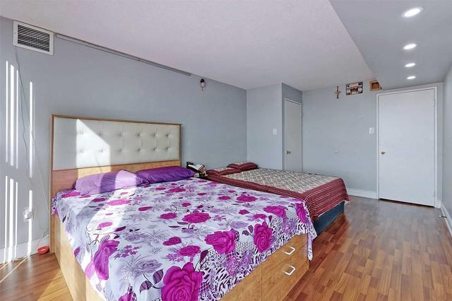 2011 - 4185 Shipp Dr, Condo with 2 bedrooms, 2 bathrooms and 1 parking in Mississauga ON | Image 8