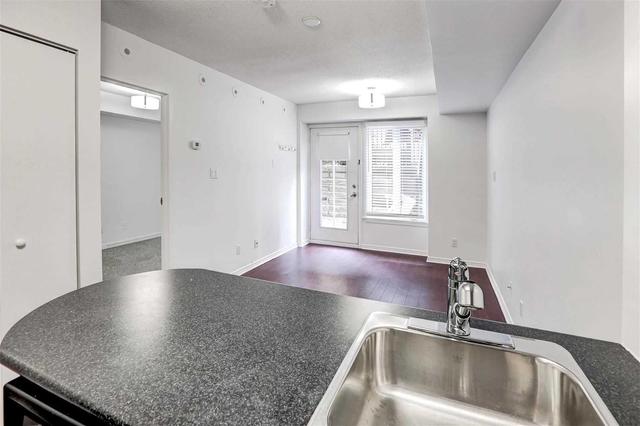 1020 - 54 East Liberty St, Townhouse with 1 bedrooms, 1 bathrooms and null parking in Toronto ON | Image 12