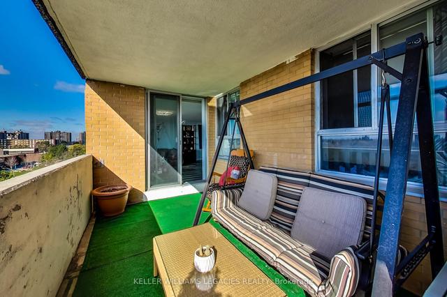 804 - 40 Panorama Crt, Condo with 3 bedrooms, 2 bathrooms and 1 parking in Toronto ON | Image 28