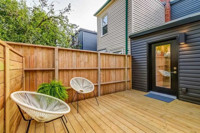105 Kent Rd, House semidetached with 2 bedrooms, 2 bathrooms and 2 parking in Toronto ON | Image 31