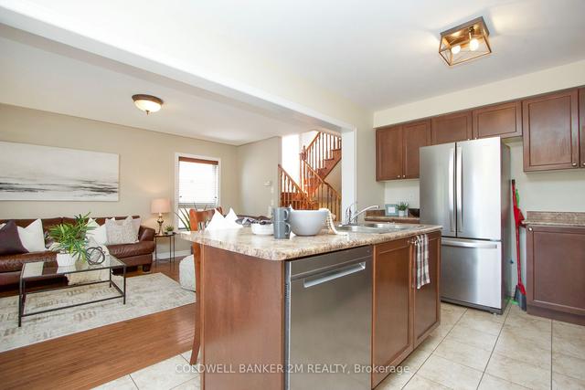 87 Aylesworth Ave, House detached with 3 bedrooms, 3 bathrooms and 3 parking in Clarington ON | Image 3