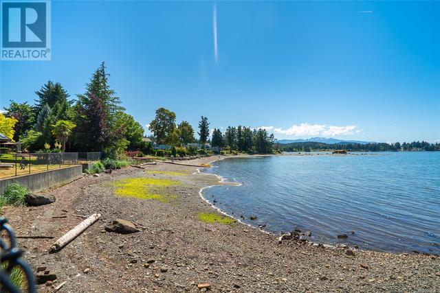 1667 Stroulger Rd, House detached with 3 bedrooms, 3 bathrooms and 3 parking in Nanaimo E BC | Image 92