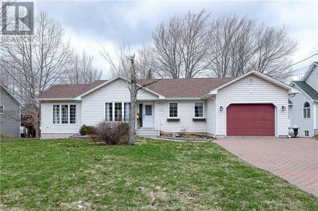 11 Glenforest, House detached with 3 bedrooms, 2 bathrooms and null parking in Riverview NB | Image 2