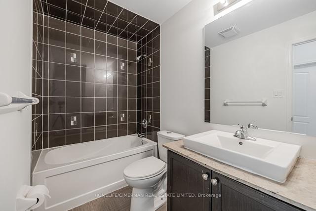 th3 - 21 Coneflower Cres, Townhouse with 3 bedrooms, 3 bathrooms and 2 parking in Toronto ON | Image 10
