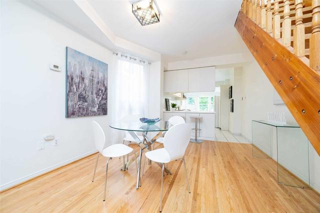 117 Leslie St, House semidetached with 2 bedrooms, 2 bathrooms and 1 parking in Toronto ON | Image 39