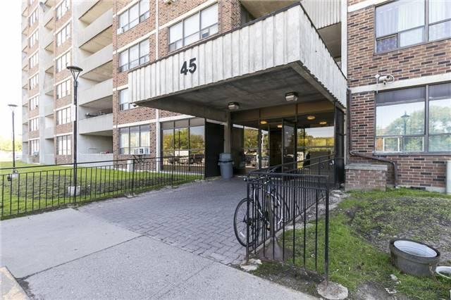 504 - 45 Sunrise Ave, Condo with 3 bedrooms, 2 bathrooms and 1 parking in Toronto ON | Image 1