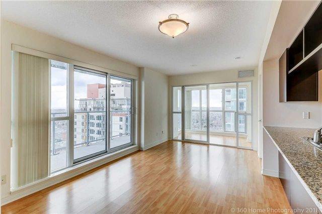 3004 - 70 Town Centre Crt, Condo with 2 bedrooms, 2 bathrooms and 1 parking in Toronto ON | Image 4