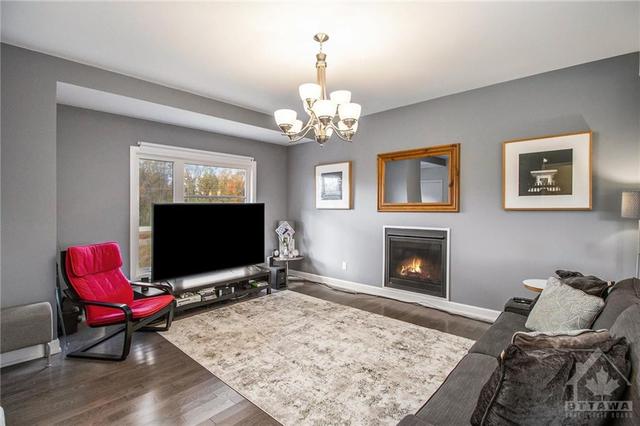 1160 Rosedale Road S, House detached with 4 bedrooms, 4 bathrooms and 8 parking in Montague ON | Image 8