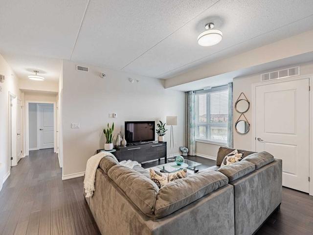 119 - 640 Sauve St, Condo with 2 bedrooms, 2 bathrooms and 1 parking in Milton ON | Image 2