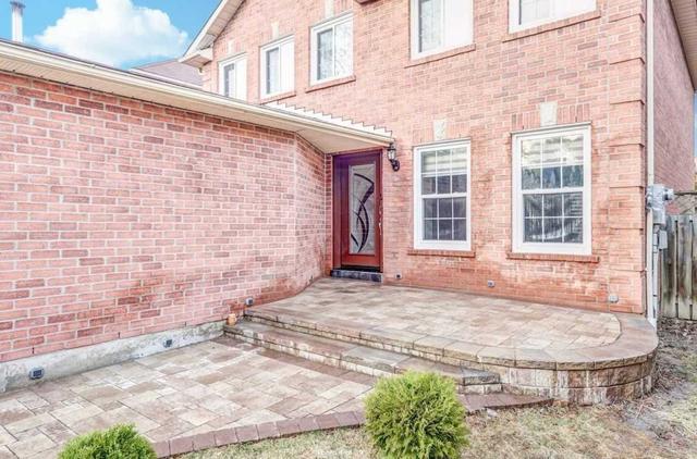 92 Ravenscroft Rd E, House detached with 4 bedrooms, 3 bathrooms and 4 parking in Ajax ON | Image 24