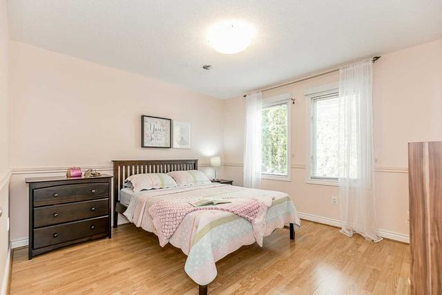 346 Binns Ave, House detached with 4 bedrooms, 4 bathrooms and 7 parking in Newmarket ON | Image 7