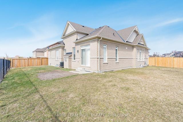 140 Copeland Cres, House detached with 3 bedrooms, 4 bathrooms and 9 parking in Innisfil ON | Image 19