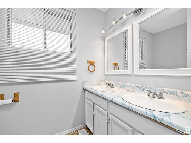 3205 104a St Nw, House detached with 3 bedrooms, 2 bathrooms and null parking in Edmonton AB | Image 28