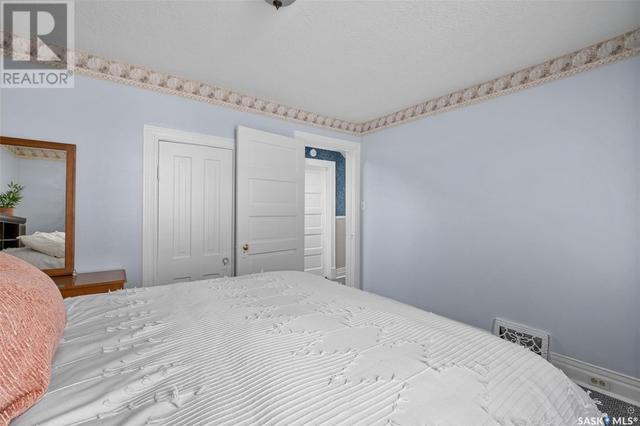 127 24th Street E, House detached with 2 bedrooms, 1 bathrooms and null parking in Prince Albert SK | Image 22