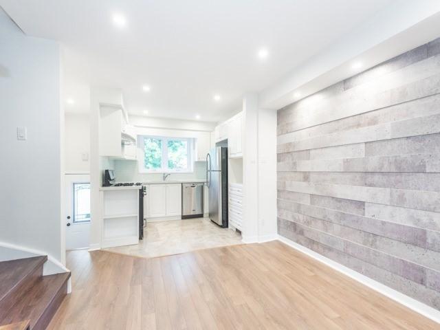 19 Sydenham St, House attached with 3 bedrooms, 3 bathrooms and 1 parking in Toronto ON | Image 5