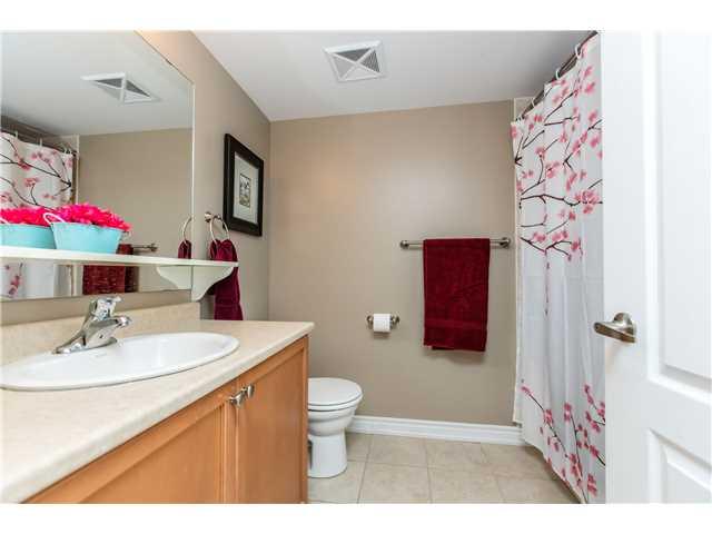 10 - 137 Sydenham Wl, Condo with 2 bedrooms, 1 bathrooms and NaN parking in Barrie ON | Image 9