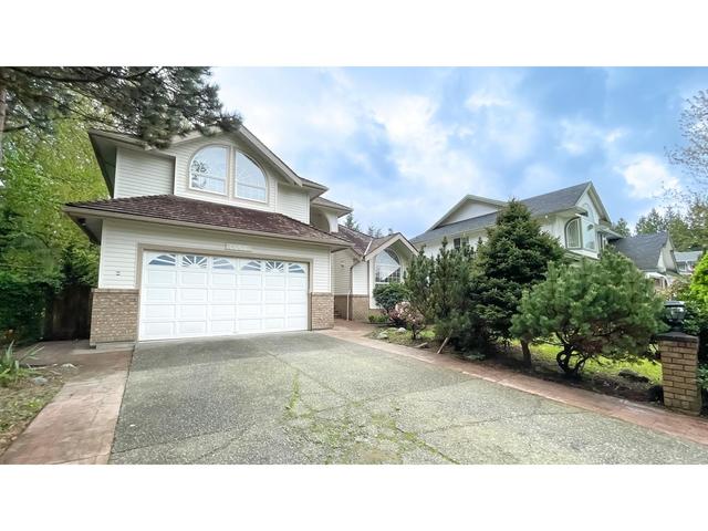 24970 119 Avenue, House detached with 7 bedrooms, 4 bathrooms and null parking in Maple Ridge BC | Card Image
