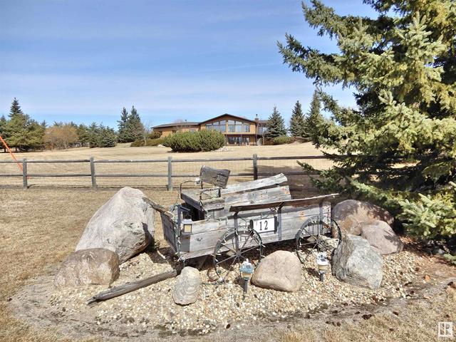 56420 Rge Rd 231, House detached with 3 bedrooms, 2 bathrooms and null parking in Sturgeon County AB | Image 2