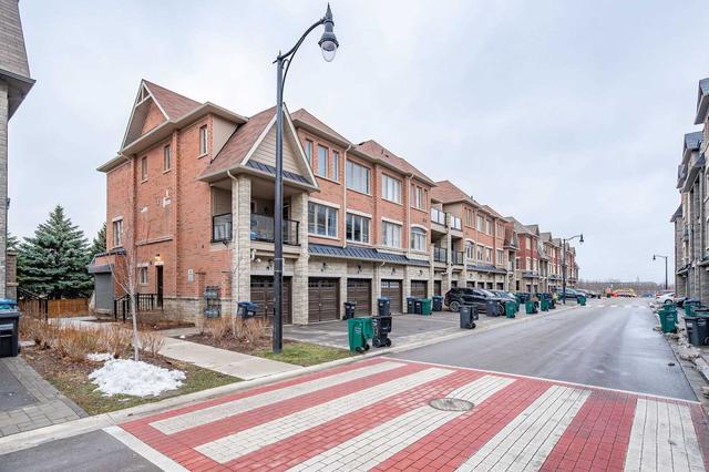 32 - 200 Veterans Dr, Condo with 3 bedrooms, 3 bathrooms and 2 parking in Brampton ON | Image 33