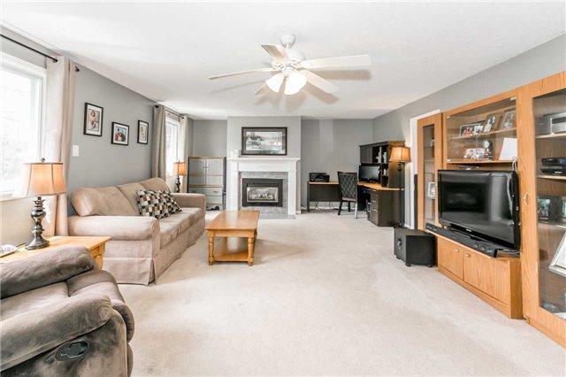 3965 Alcina Ave, House detached with 2 bedrooms, 1 bathrooms and 2 parking in Innisfil ON | Image 8