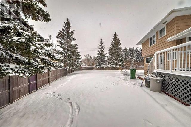 14 Varmoor Place Nw, House detached with 4 bedrooms, 2 bathrooms and 4 parking in Calgary AB | Image 36