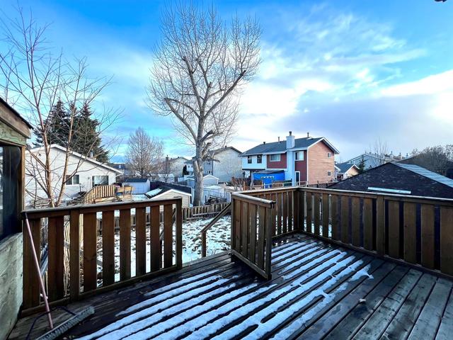 110 Aurora Place, Home with 3 bedrooms, 1 bathrooms and 3 parking in Wood Buffalo AB | Image 24