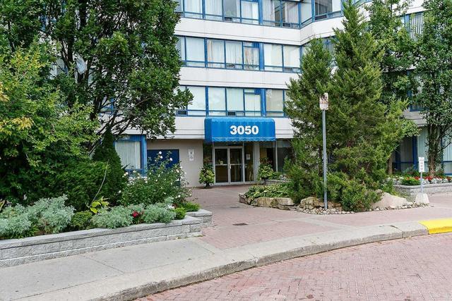 410 - 3050 Ellesmere Rd, Condo with 2 bedrooms, 2 bathrooms and 2 parking in Toronto ON | Image 2