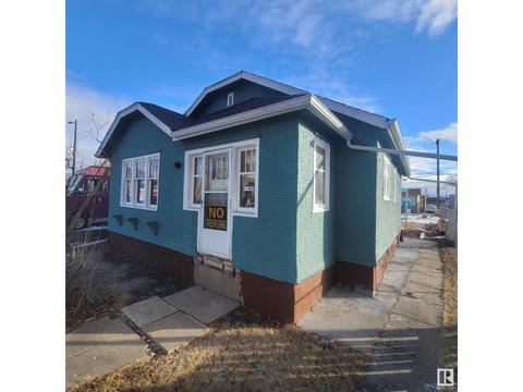 11741 84 St Nw Nw, House detached with 2 bedrooms, 1 bathrooms and null parking in Edmonton AB | Card Image