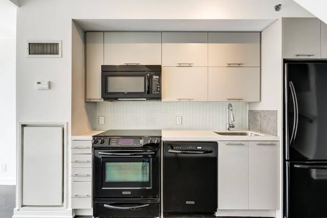 lph26 - 21 Nelson St, Condo with 1 bedrooms, 1 bathrooms and 1 parking in Toronto ON | Image 19
