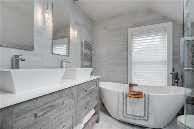 159 Sixth St, House detached with 3 bedrooms, 2 bathrooms and 2 parking in Toronto ON | Image 11