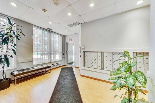 211 - 15 Maplewood Ave, Condo with 1 bedrooms, 1 bathrooms and 0 parking in Toronto ON | Image 23