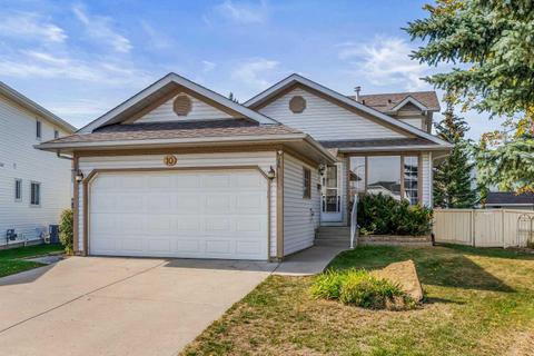 10 Woodside Mews Nw, House detached with 4 bedrooms, 2 bathrooms and 4 parking in Airdrie AB | Card Image