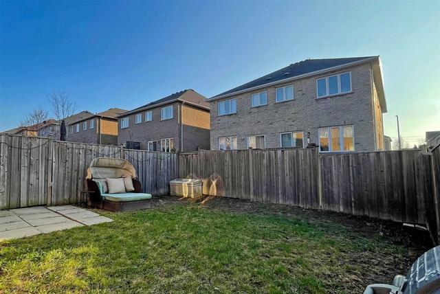 70 Spring Arbour Rd, House semidetached with 3 bedrooms, 4 bathrooms and 4 parking in Vaughan ON | Image 17