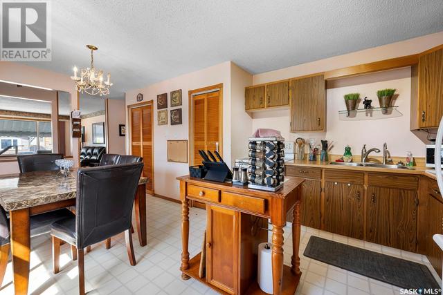 179 Paynter Crescent, House detached with 3 bedrooms, 1 bathrooms and null parking in Regina SK | Image 5