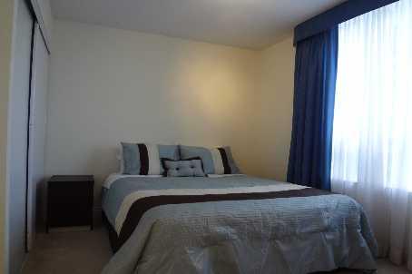 1918 - 15 Northtown Way, Condo with 2 bedrooms, 2 bathrooms and 1 parking in Toronto ON | Image 4