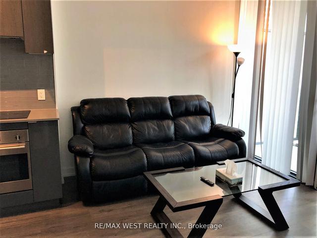908 - 161 Roehampton Ave, Condo with 1 bedrooms, 1 bathrooms and 0 parking in Toronto ON | Image 17