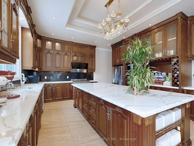 80 Broomfield Dr, House detached with 5 bedrooms, 8 bathrooms and 6 parking in Toronto ON | Image 2