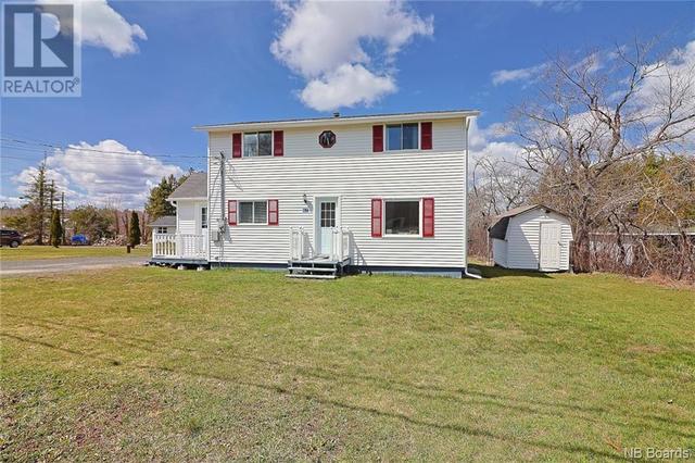 62 Branch Road, House detached with 2 bedrooms, 2 bathrooms and null parking in Burton NB | Image 2