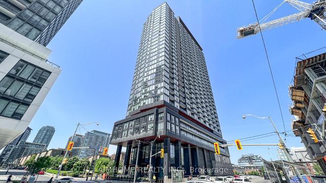 1921 - 19 Western Battery Rd, Condo with 1 bedrooms, 2 bathrooms and 1 parking in Toronto ON | Image 1