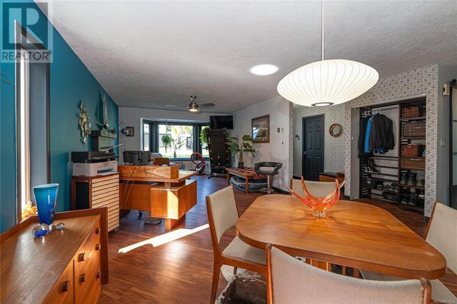 6827 Burr Dr, House detached with 3 bedrooms, 2 bathrooms and 4 parking in Sooke BC | Image 8