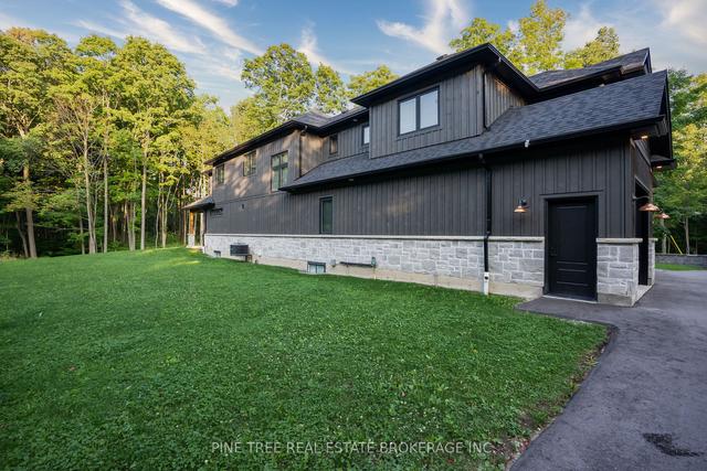 3050 Ridge Rd, House detached with 4 bedrooms, 6 bathrooms and 11 parking in Oro Medonte ON | Image 32