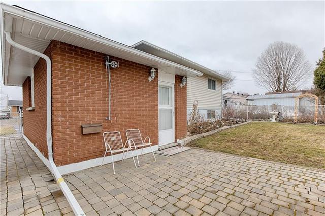 862 Kedrosky Drive, House detached with 3 bedrooms, 2 bathrooms and 3 parking in Renfrew ON | Image 27