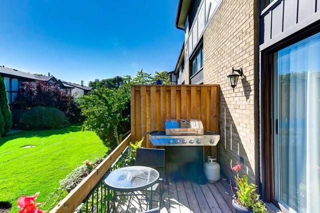 th 8 - 16 Bradbrook Rd, Townhouse with 3 bedrooms, 2 bathrooms and 2 parking in Toronto ON | Image 8