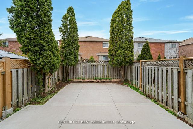 5649 Cortina Cres, House semidetached with 3 bedrooms, 4 bathrooms and 3 parking in Mississauga ON | Image 31