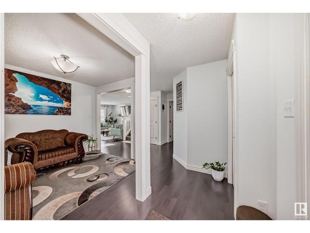 16743 36 St Nw Nw, House detached with 4 bedrooms, 3 bathrooms and null parking in Edmonton AB | Image 4