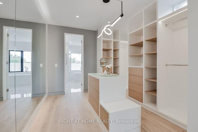 677 Huron St, House semidetached with 3 bedrooms, 5 bathrooms and 1 parking in Toronto ON | Image 25
