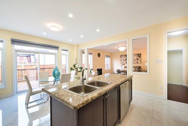 73 Bracknell Ave, House detached with 5 bedrooms, 4 bathrooms and 6 parking in Markham ON | Image 19