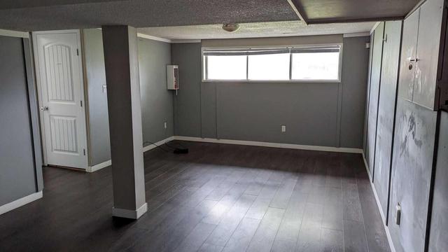 6715 40 Avenue, House detached with 4 bedrooms, 2 bathrooms and 2 parking in Edmonton AB | Image 4